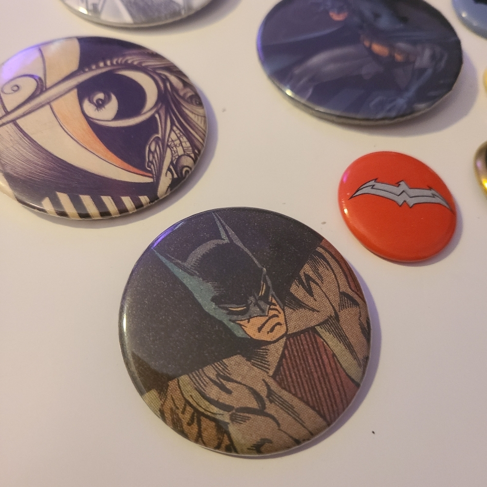 Comic Buttons - Picture 2 of 3